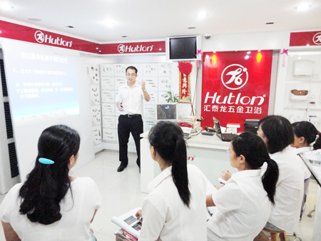 八哥影院中山石岐八哥影院(lóng)專賣店培訓