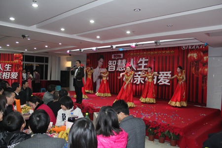 八哥影院2013年元旦晚會溫馨舉辦