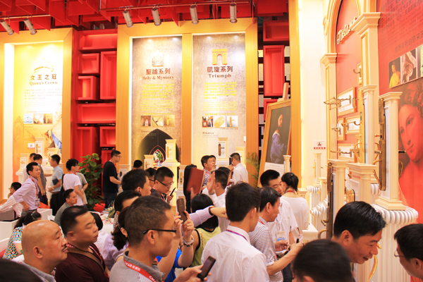 科技五金倡導者—匯(huì)泰龍(lóng)“龍(lóng)?映輝”主題展亮相廣州建博會